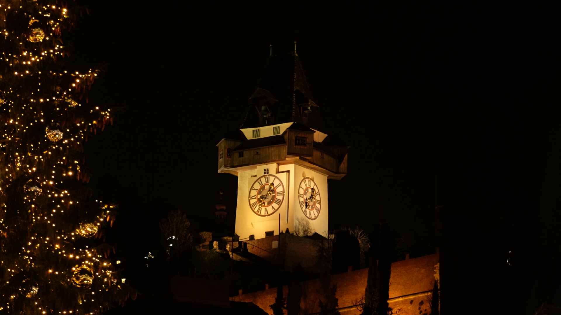 Schlossberg-Graz-Uhrturm-Weihnachten-Neujahr